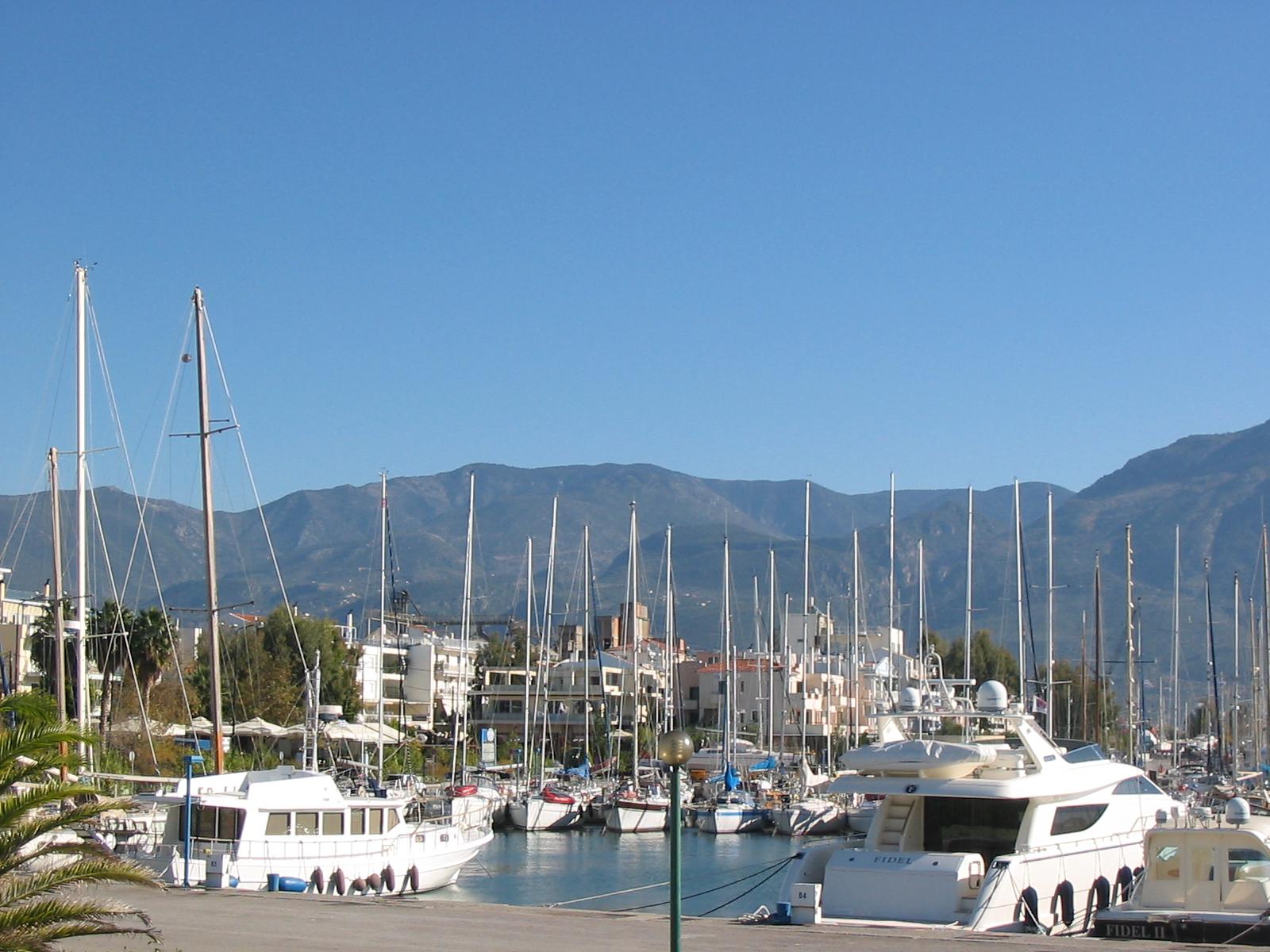 Fly & Drive Peloponnesos (15 dagen)