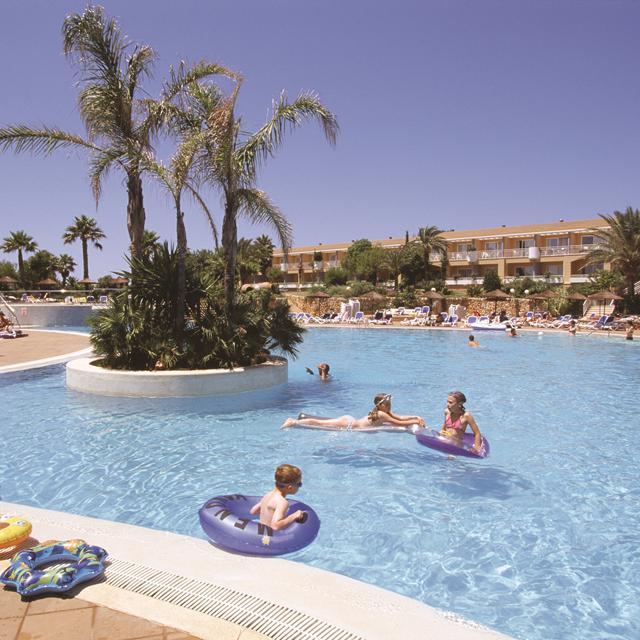 Vakantie Hotel Princesa Playa in Son Xoriguer (Menorca, Spanje)