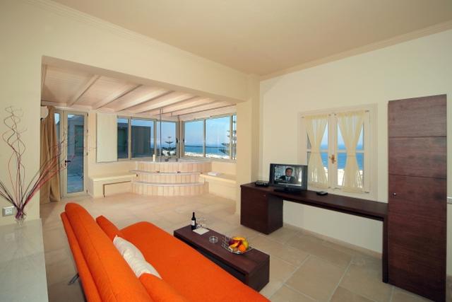 Antinea Suites