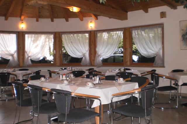 Samen op skivakantie Zillertal ⛷️ 8 Dagen logies ontbijt Landhaus Roscher
