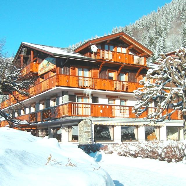 Meer info over Chalet Hotel Alpina  bij Sunweb-wintersport