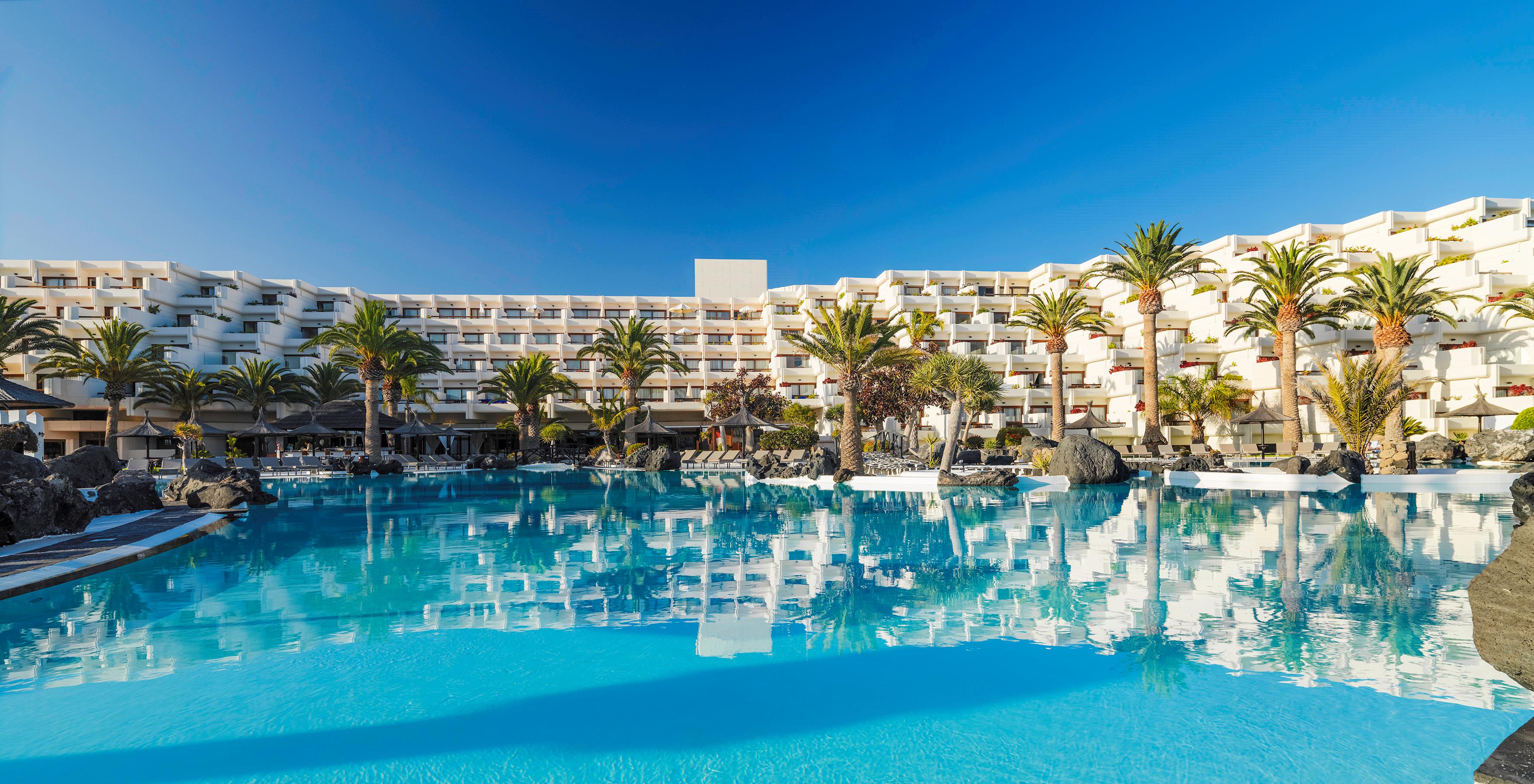 Hotel Meliá Salinas in Lanzarote, Spanje | Zonvakantie Sunweb