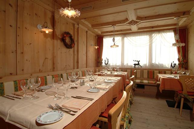 Hoge korting skivakantie Livigno ⛷️ Hotel Intermonti 8 Dagen  €819,-