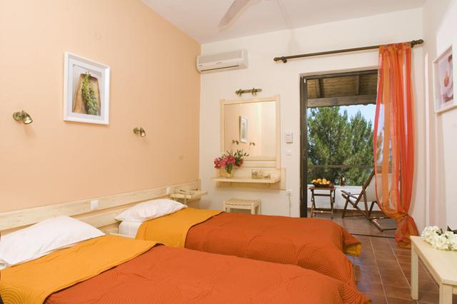 Last minute zonvakantie Corfu - Hotel Nautilus