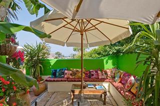Nikos Takis Fashion Hotel