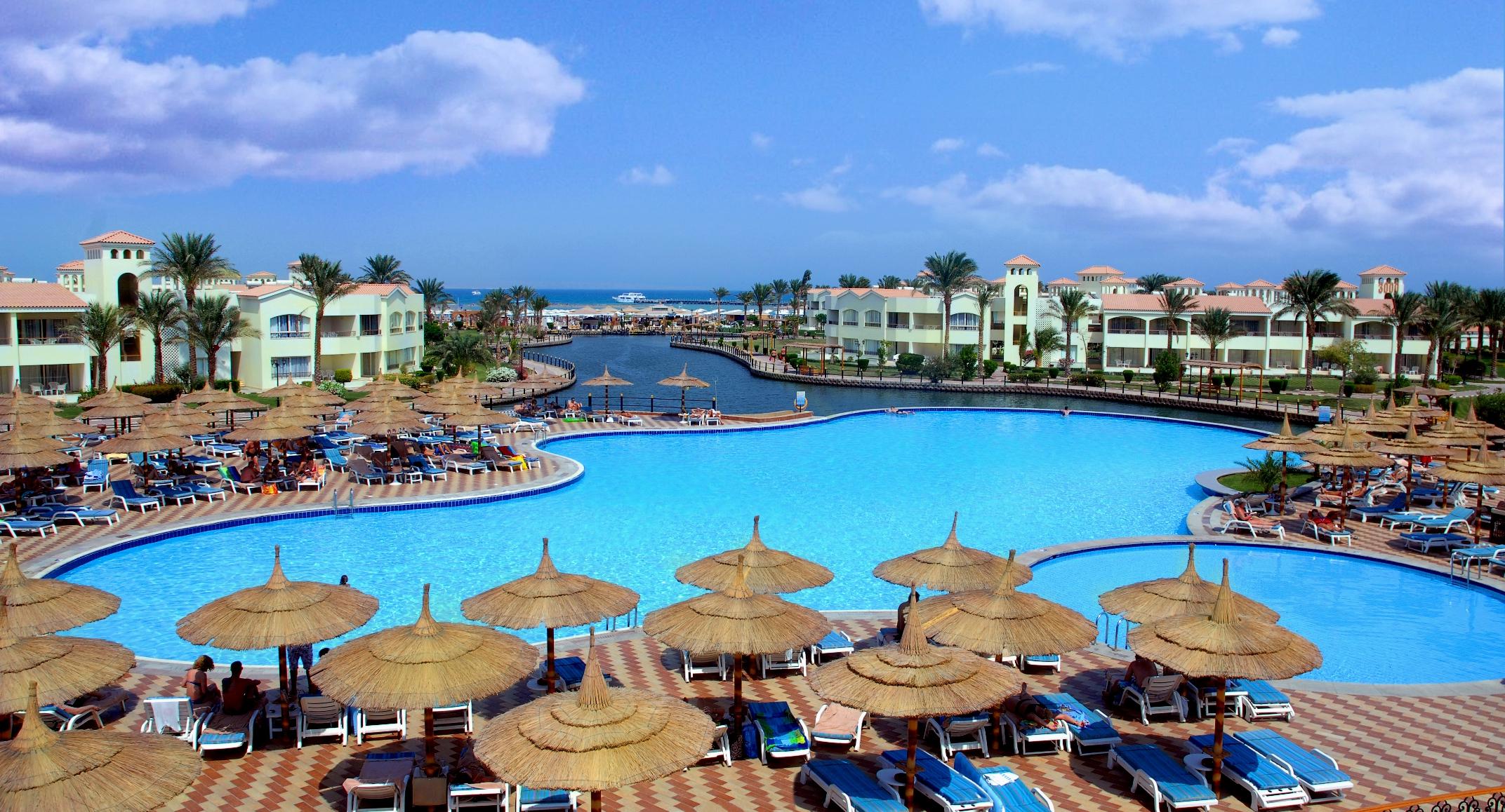 Pickalbatros Dana Beach Resort