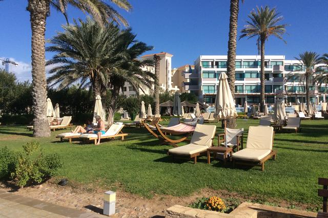 Enorme korting vakantie Cyprus ☀ 8 Dagen logies ontbijt Hotel Constantinou Bros Asimina Suites 