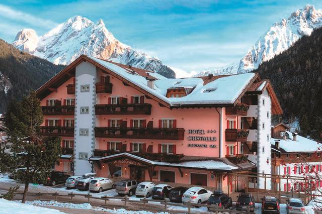 Ideale prijs wintersport Dolomiti Superski ⛷️ 5 Dagen halfpension Hotel Cristallo