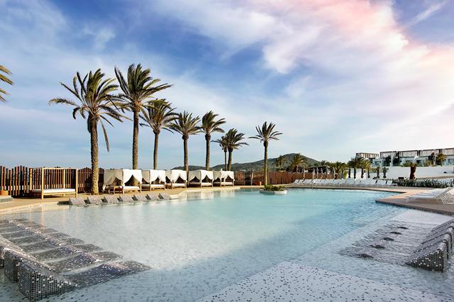Aanbieding vakantie Ibiza 🏝️ 8 Dagen logies ontbijt Hard Rock Hotel Ibiza