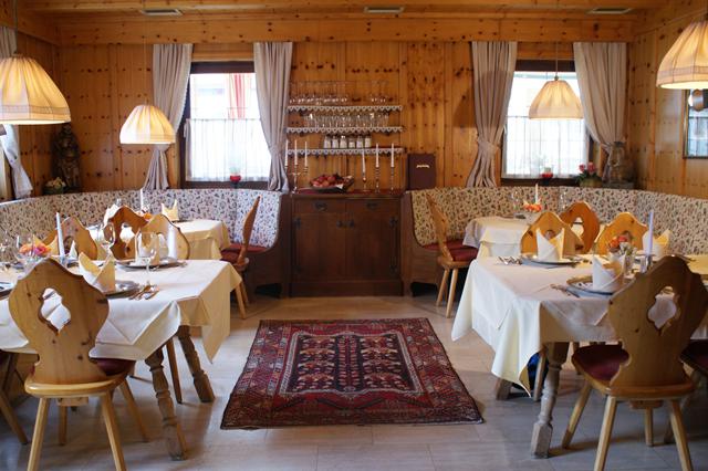 Korting skivakantie Region Seefeld - Tirols Hochplateau ⛷️ Sporthotel Xander 3 Dagen  €274,-