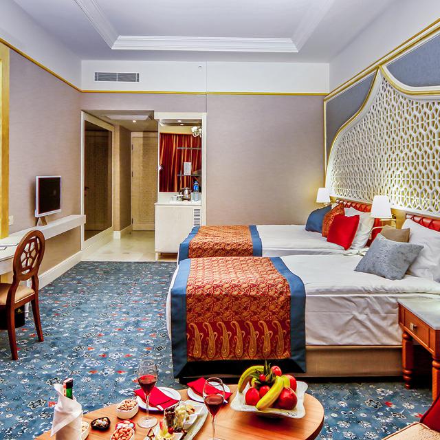 Meer info over Hotel Royal Taj Mahal  bij Sunweb zomer