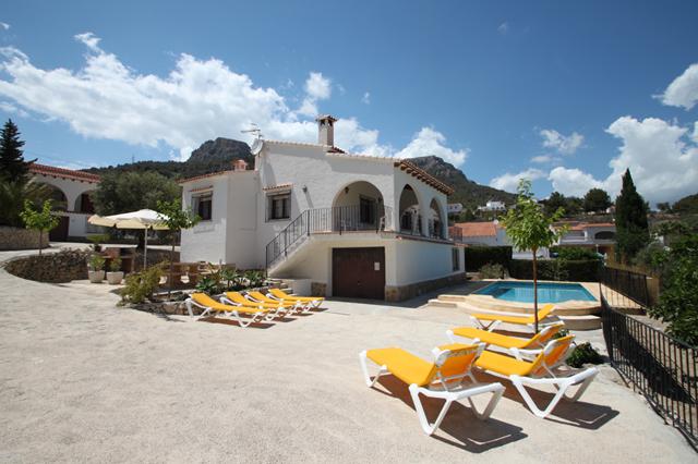 Samen op zonvakantie Costa Blanca ☀ 8 Dagen logies Villa's Calpe met privézwembad 