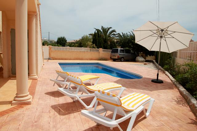 Samen op zonvakantie Costa Blanca ☀ 8 Dagen logies Villa's Calpe met privézwembad 
