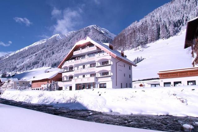 Vroege vogels korting skivakantie Silvretta Arena ⭐ 4 Dagen halfpension Hotel Fatlar