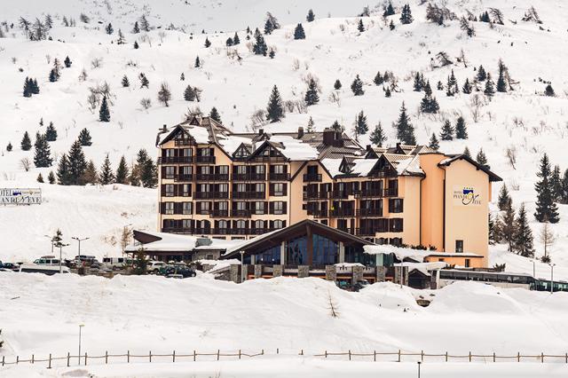 Koffers vol korting op een wintersport Adamello Ski ❄ 8 Dagen  Hotel Piandineve