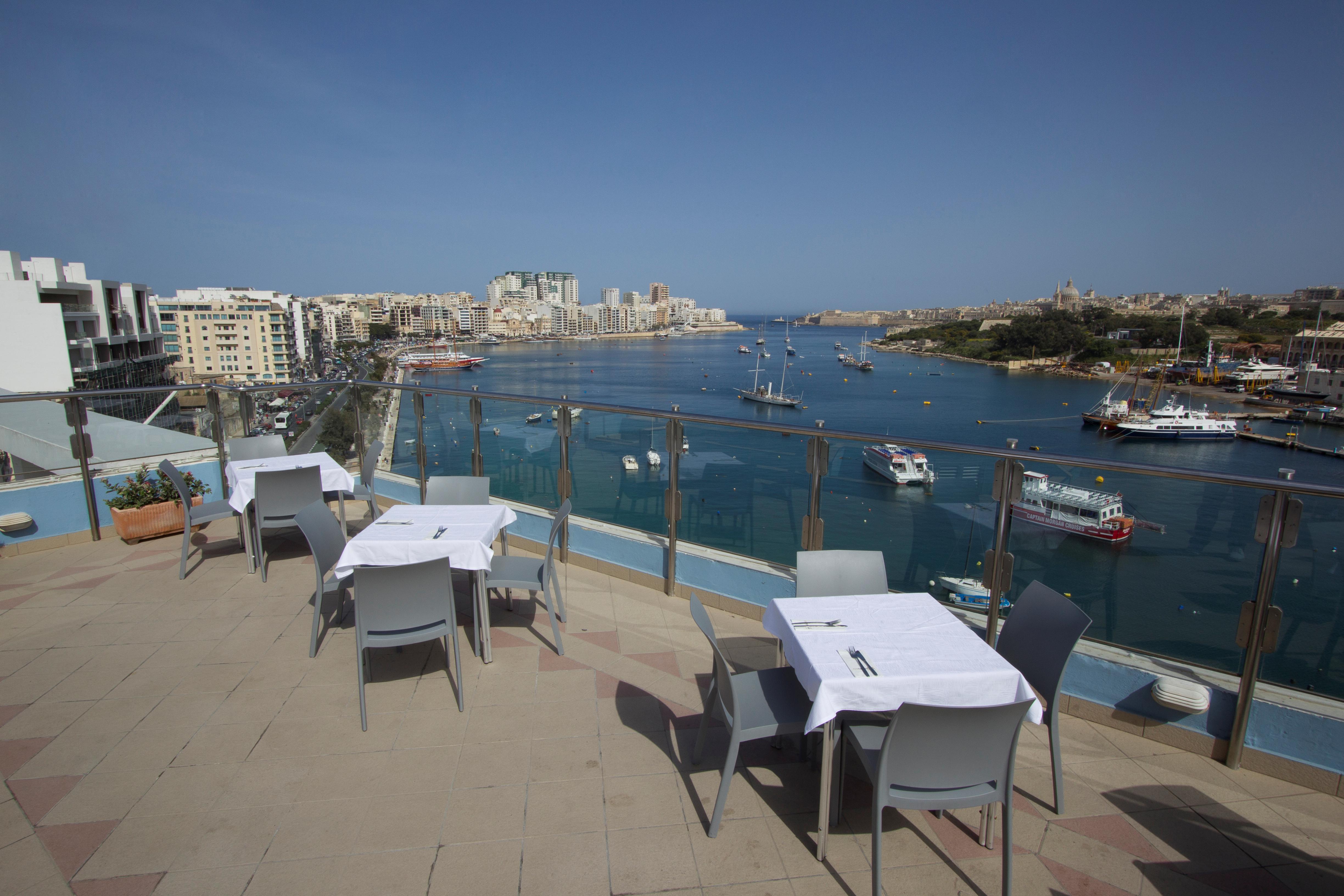 115 The Strand Hotel and Suites in Malta, Malta Zonvakantie Sunweb