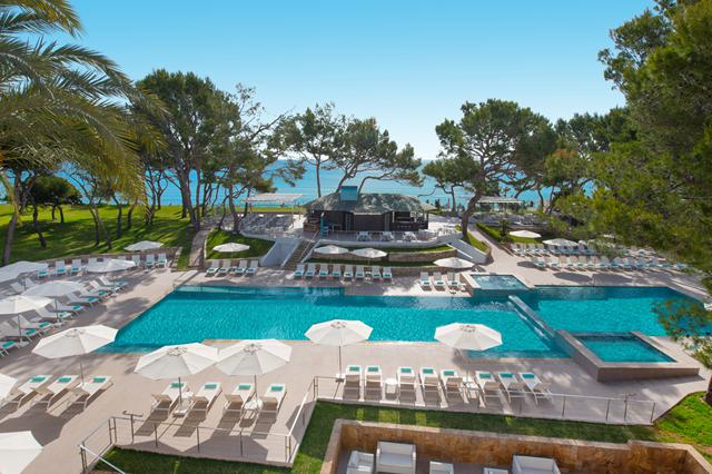 Zonnige vakantie Mallorca ☀ 8 Dagen halfpension Hotel Iberostar Playa de Muro Village