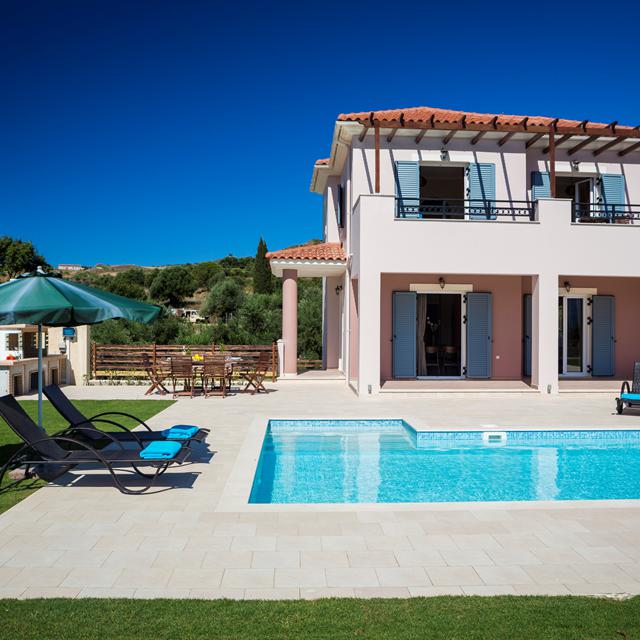 Vakantie Villas Armonia met privézwembad in Lixouri (Kefalonia, Griekenland)