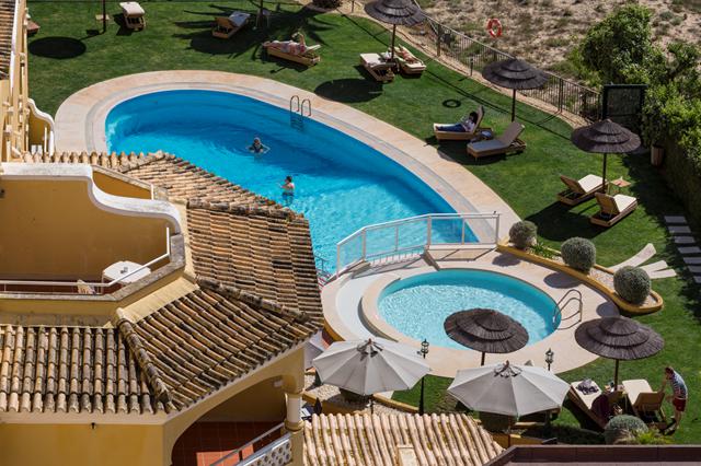 Allerbeste deal zonvakantie Algarve ☀ 8 Dagen halfpension Hotel AP Oriental Beach 