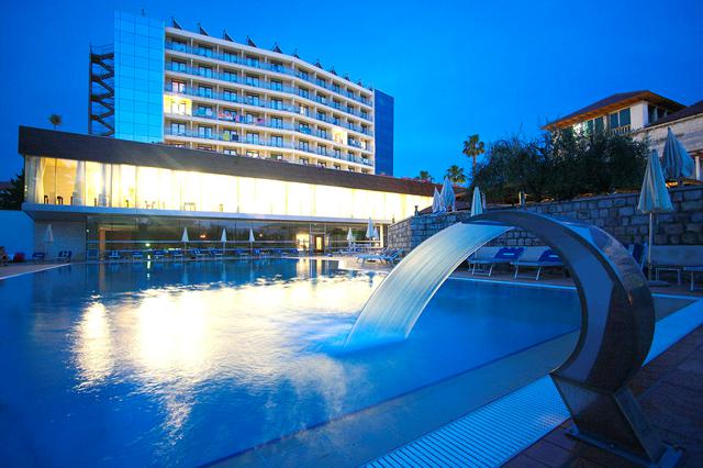 Korting zonvakantie Dubrovnik-Neretva 🏝️ Hotel Grand Park