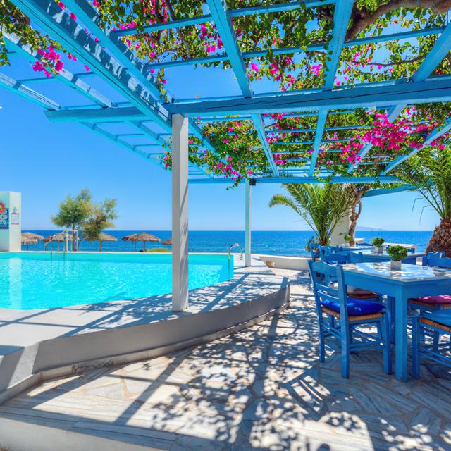 Vakantie Aparthotel Sigalas in Kamari (Santorini, Griekenland)