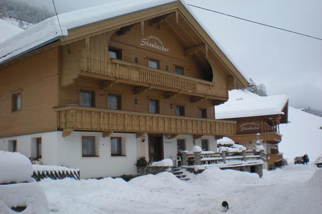 Megakorting wintersport Zillertal ⭐ 8 Dagen logies ontbijt Landhaus Staudacher