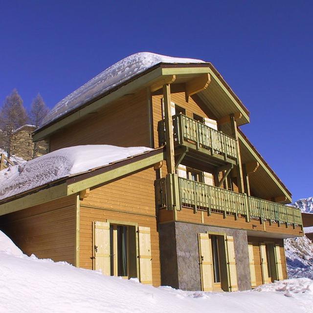 Les Chalets d'Isola