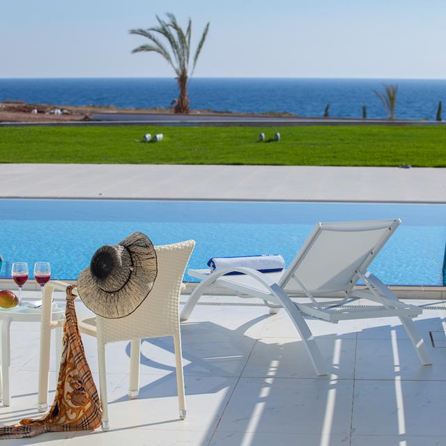 Tsokkos King Evelthon Beach Hotel & Resort Aanbieding Paphos vakantie Tsokkos King Evelthon Beach Hotel & Resort Aanbieding Paphos vakantie