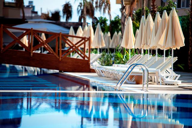 Last minute zonvakantie Turkse Rivièra 🏝️ Hotel Ramada Resort Lara