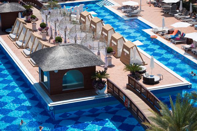 Goedkoop op vakantie Turkse Rivièra 🏝️ Hotel Quattro Beach & Spa