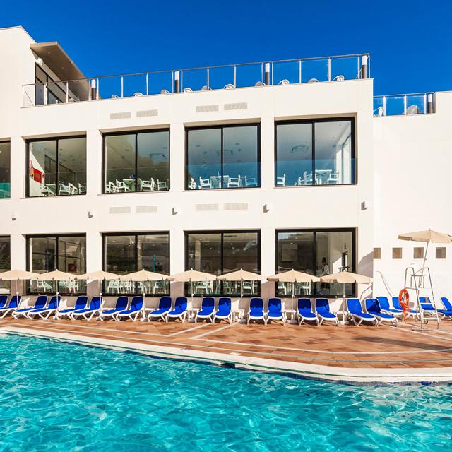 All inclusive vakantie Appartementen Globales Montemar - logies in Cala Llonga (Ibiza, Spanje)