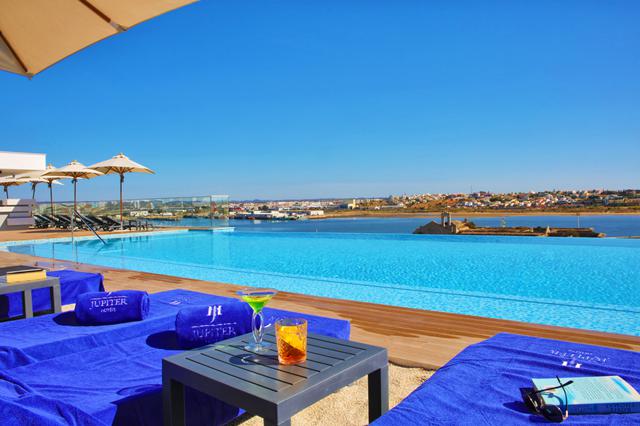 Met korting op zonvakantie Algarve 🏝️ Jupiter Marina Hotel - Couples & Spa 8 Dagen  €470,-