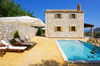 Pilikas Villas