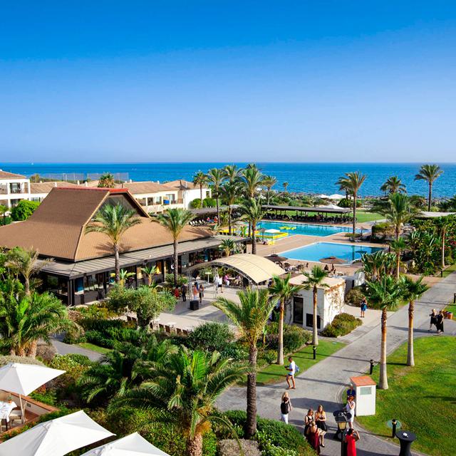 Impressive Playa Granada- inclusief huurauto - Costa del Sol