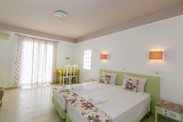 Goedkope zonvakantie Kreta - Hotel Pelagia Bay