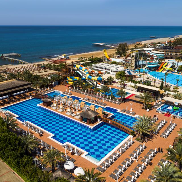 Hotel Quattro Beach & Spa