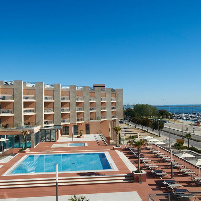 Real Marina Hotel & Spa - inclusief huurauto - Olhao