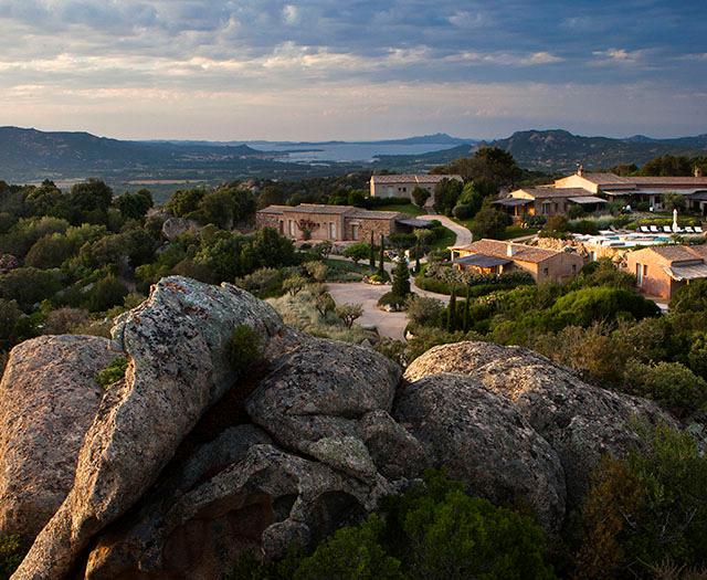 Bijzondere accommodaties Petra Segreta Resort & Spa in San Pantaleo (Sardinië, Italië)