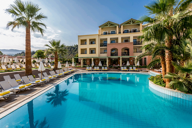Vakantie 4* all inclusive Samos € 663,- ⁂ zwembad