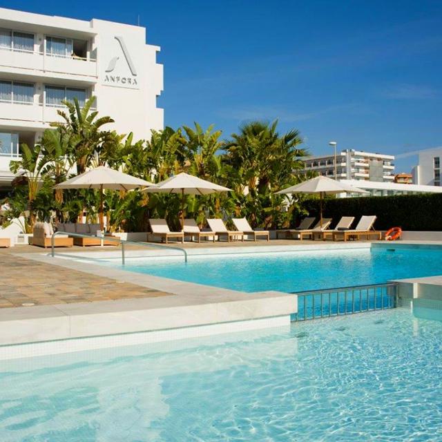 Hotel Anfora Ibiza - logies en ontbijt - Ibiza