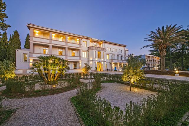 Korting zonvakantie Dubrovnik-Neretva 🏝️ Aminess Port9 Hotel