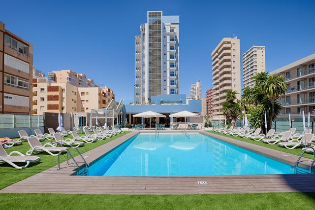Zo goedkoop op zonvakantie Costa Blanca ⛱️ 8 Dagen logies Hotel Benidorm Centre logies
