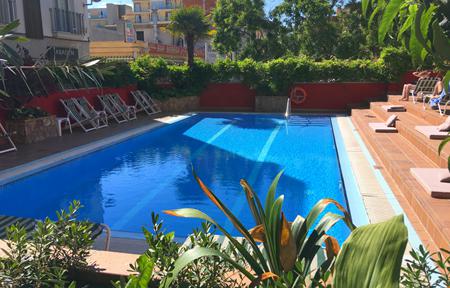 Aqua Hotel Bertran Park
