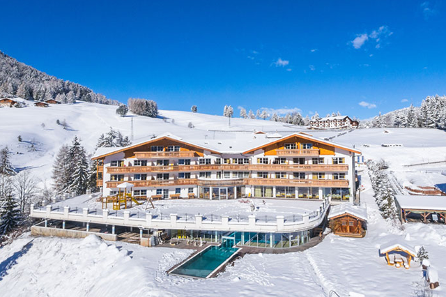 Boekingskorting skivakantie Dolomiti Superski ⛷️ 8 Dagen  Hotel Scherlin