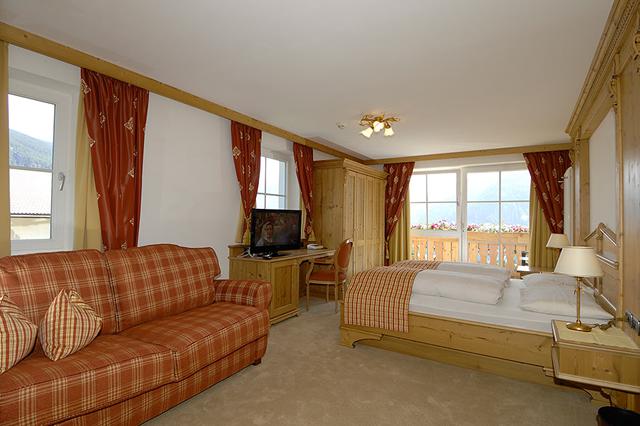 Boekingskorting skivakantie Dolomiti Superski ⛷️ 8 Dagen  Hotel Scherlin