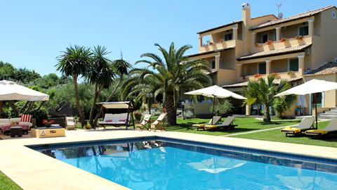 Angela vr isabella Alluux