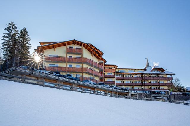 Geweldige aanbieding wintersport Dolomiti Superski ❄ 8 Dagen  Parc Hotel Miramonti