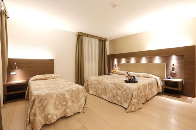Pak de korting! wintersport Adamello Ski ❄ 8 Dagen  Grand Hotel Miramonti