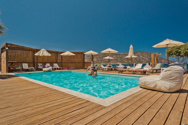Vakantie 3* Karpathos € 617,- ➤ Sunweb