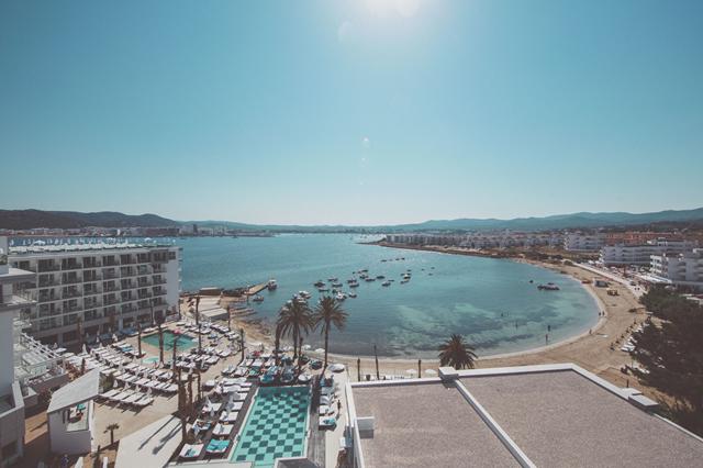 Top herfstvakantie Ibiza - Amare Beach Hotel Ibiza
